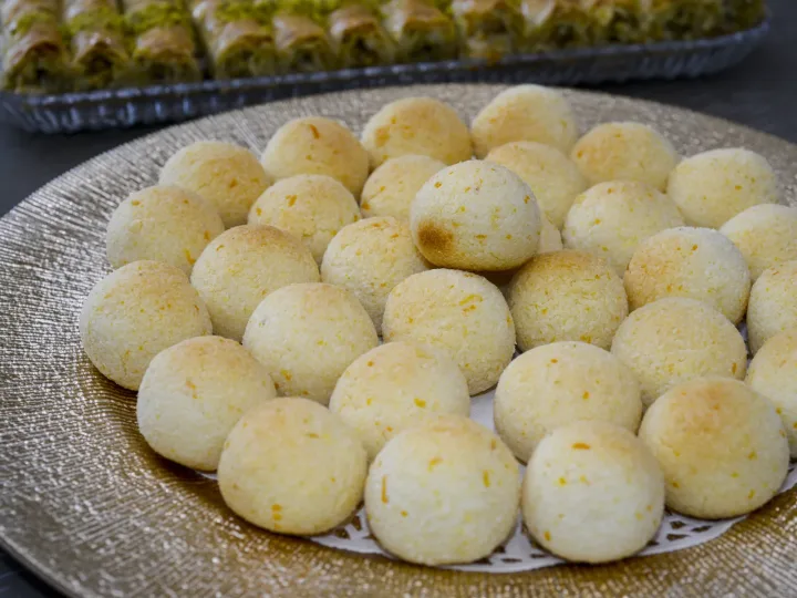 Coconut Balls